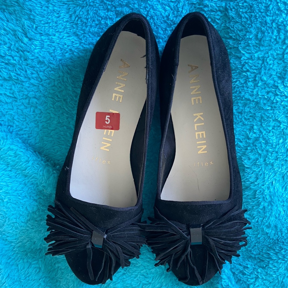 Anne Klein flats size 5